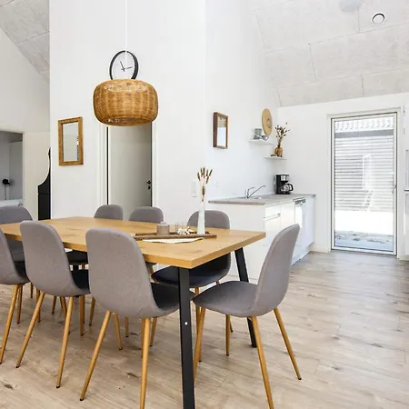 Holiday Romo Xlviii Tatil Evi *